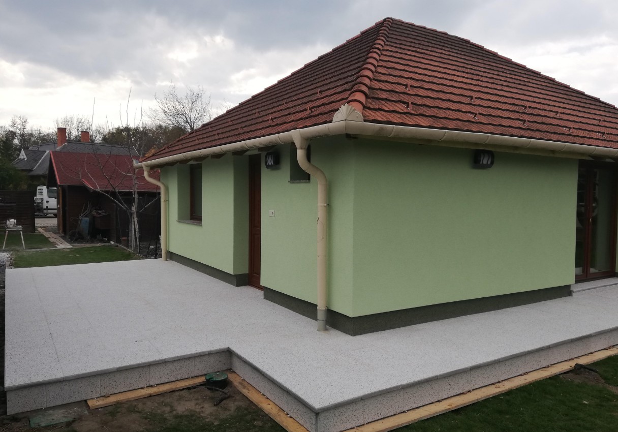 Családi házak és lakások felújítása - Rekonštrukcia domov a bytov